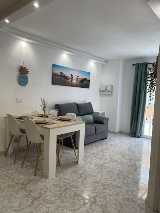 Giovina Living Av Suecia 150M From Beach Los Cristianos  Εξωτερικό φωτογραφία
