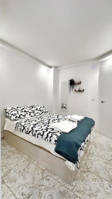 Giovina Living Av Suecia 150M From Beach Los Cristianos  Εξωτερικό φωτογραφία